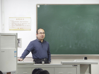 山东大学甘险峰教授应邀来冰球官网讲学