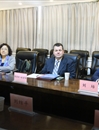 美国卡斯尔顿州立大学欧密特副院长一行访问冰球官网