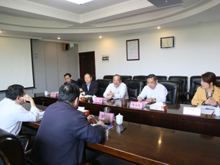 省教育厅领导莅临冰球官网调研指导博士学位授予单位建设工作