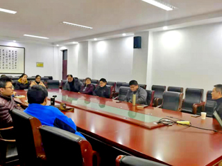 冰球官网讲席教授尹利长来校开展学术交流