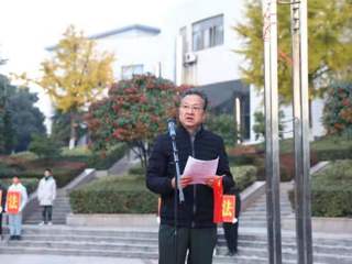 深入学习宣传习近平法治思想 大力弘扬宪法精神——MG冰球突破官网网站开展“晨读宪法”活动