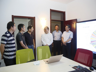 省人大常委会副主任沈强来冰球官网开展立法调研