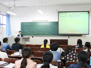 合肥工业大学朱士信教授应邀来冰球官网讲学