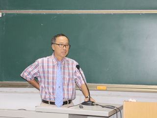 台湾交通大学张生平教授应邀来冰球官网讲学