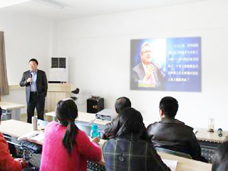 中国科学技术大学博士生导师刘志迎教授应邀来冰球官网讲学