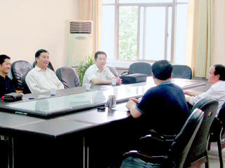 安庆师范学院计算机与信息学院来冰球官网计算机科学与技术学院进行学习交流
