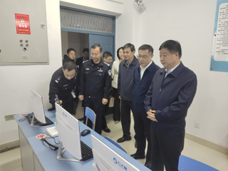 市政协主席、市委政法委书记钱界殊一行来冰球官网调研反电诈工作